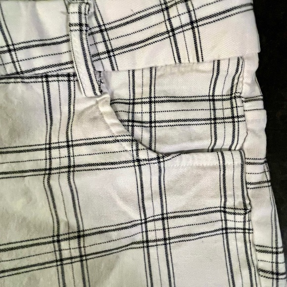 Rue21 Plaid Cuffed Stretch Pants – Medium - Picture 3 of 6